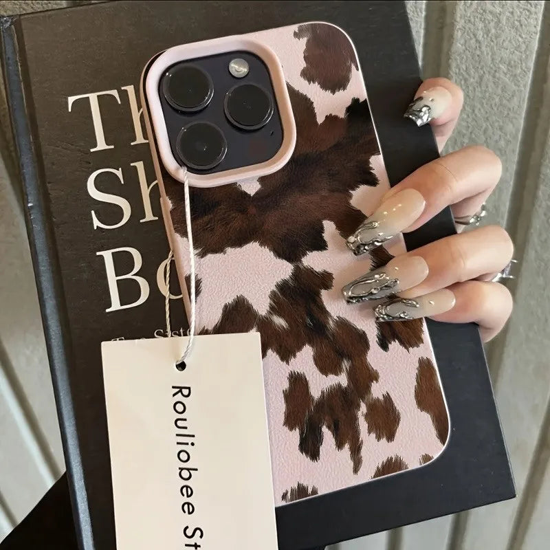 Braune Kuhfell-Leder Handyhülle für iPhone 17