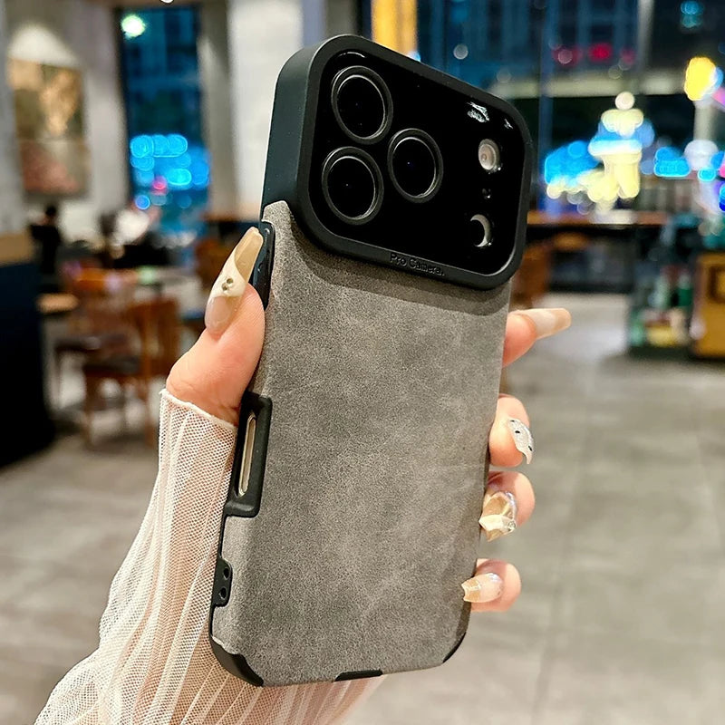 Luxuriöse Leder-Lammfell Hülle für iPhone 17 – Stoßfest, Matte Cover