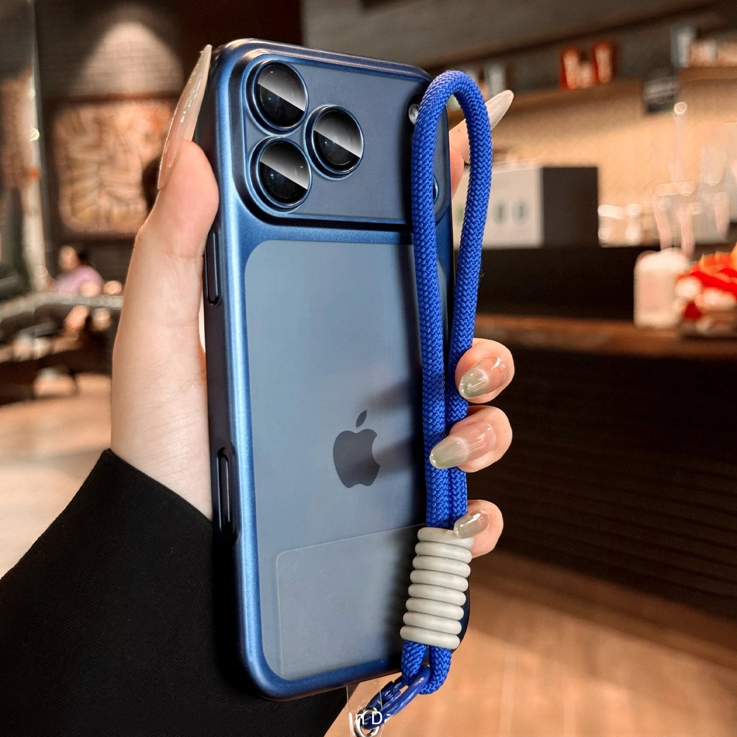 Luxus Matte Hülle mit Lanyard für iPhone 17 Pro Max
