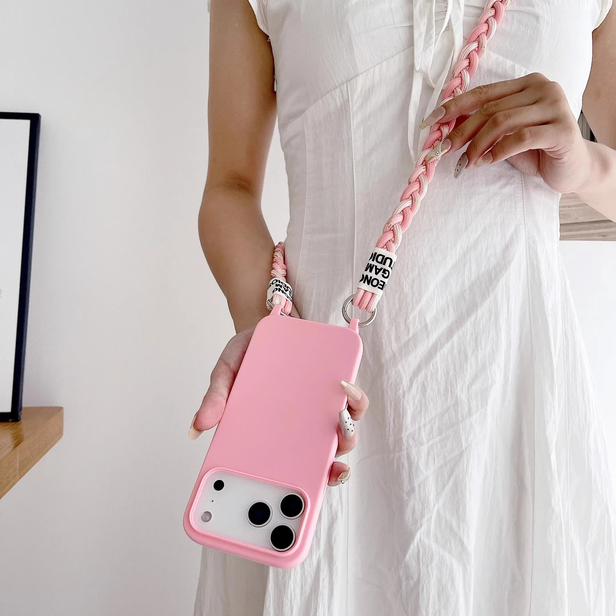 Silikon Lanyard-Hülle mit Band für iPhone 16–17
