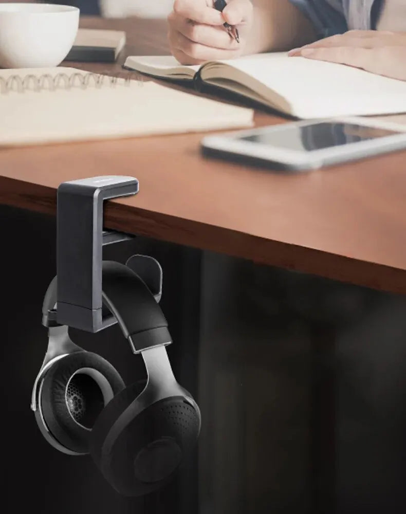 Flexible 360° headphone holder for desk