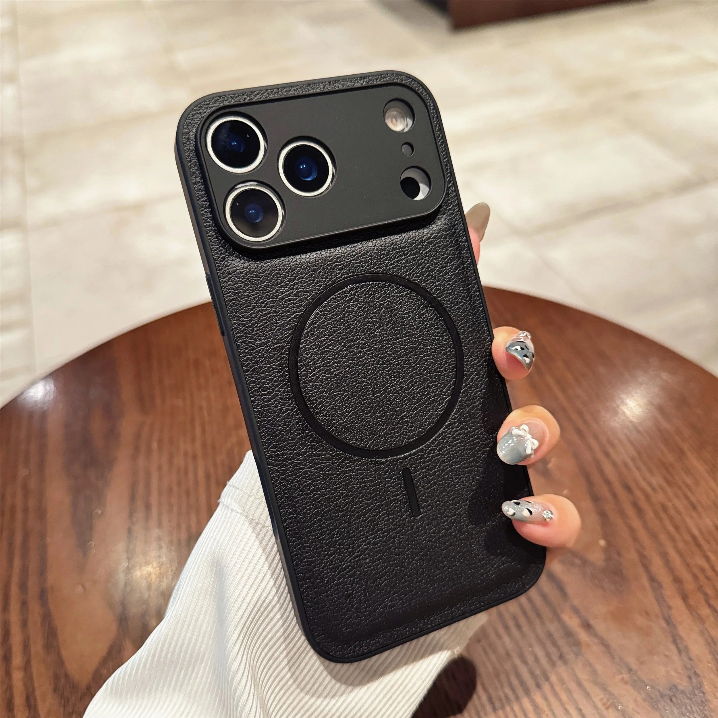 Magnetische Ledermuster Hülle für iPhone 17 Pro Max