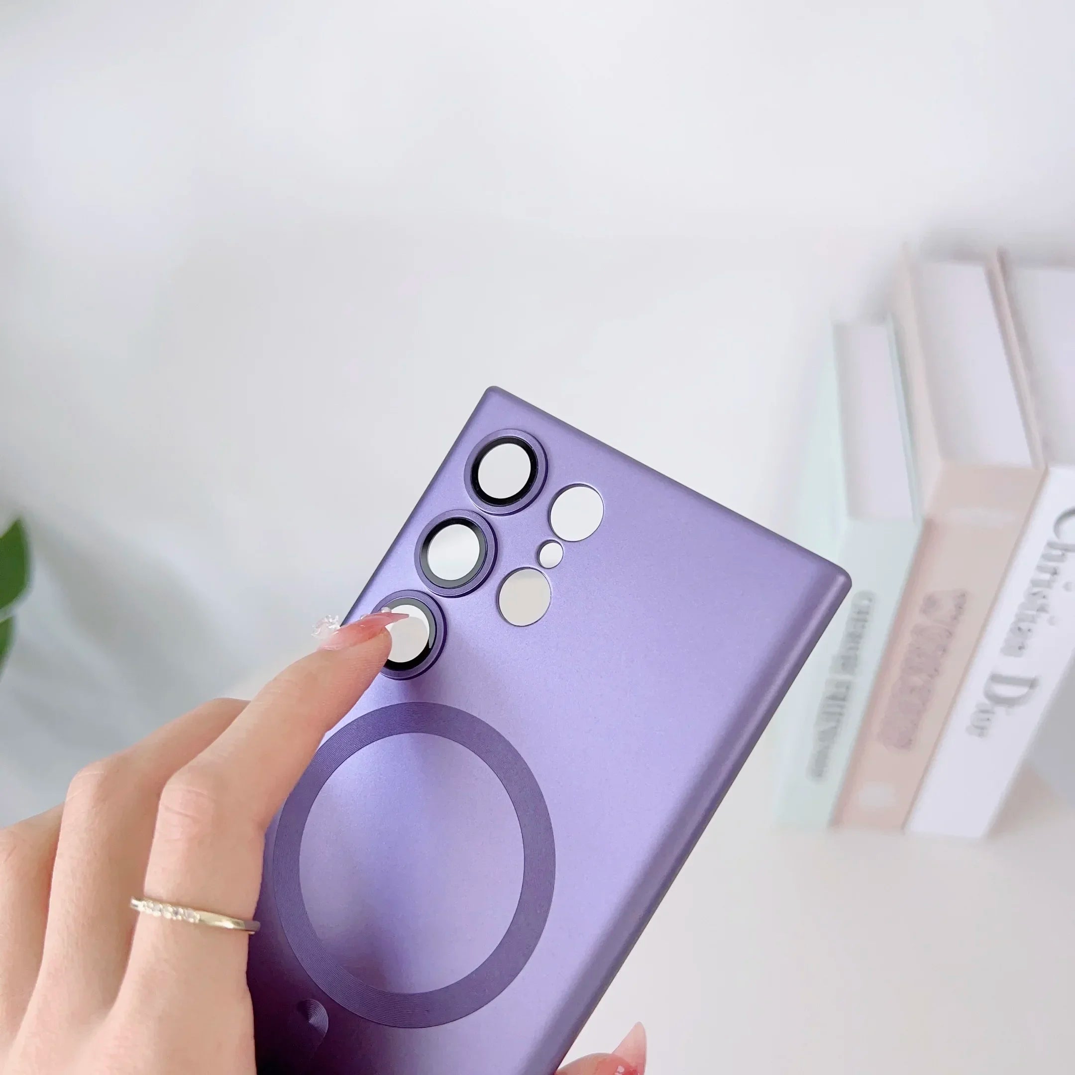 Magnetic case with wireless charging function for Samsung