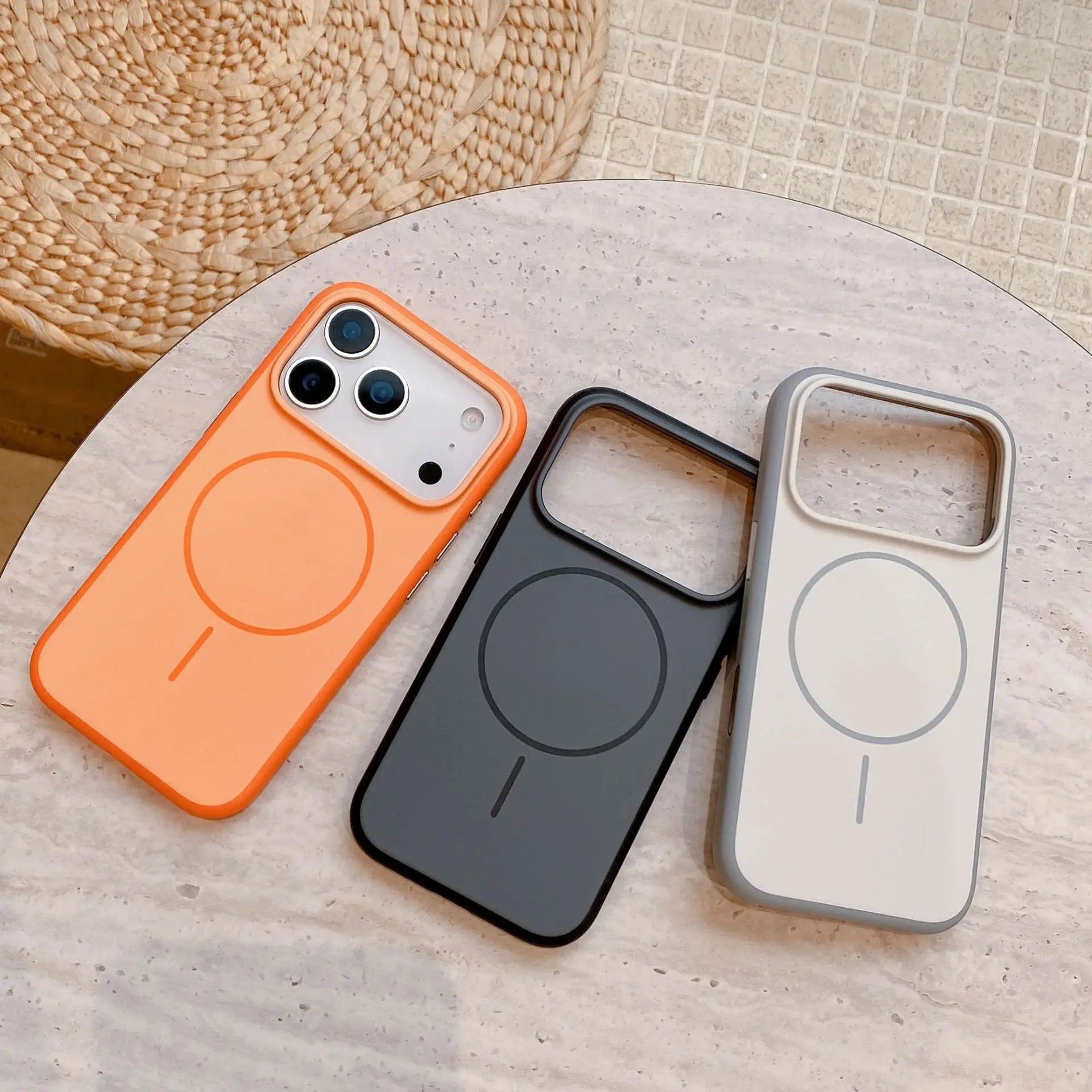 Transparent magnetic case for iPhone 17 with MagSafe