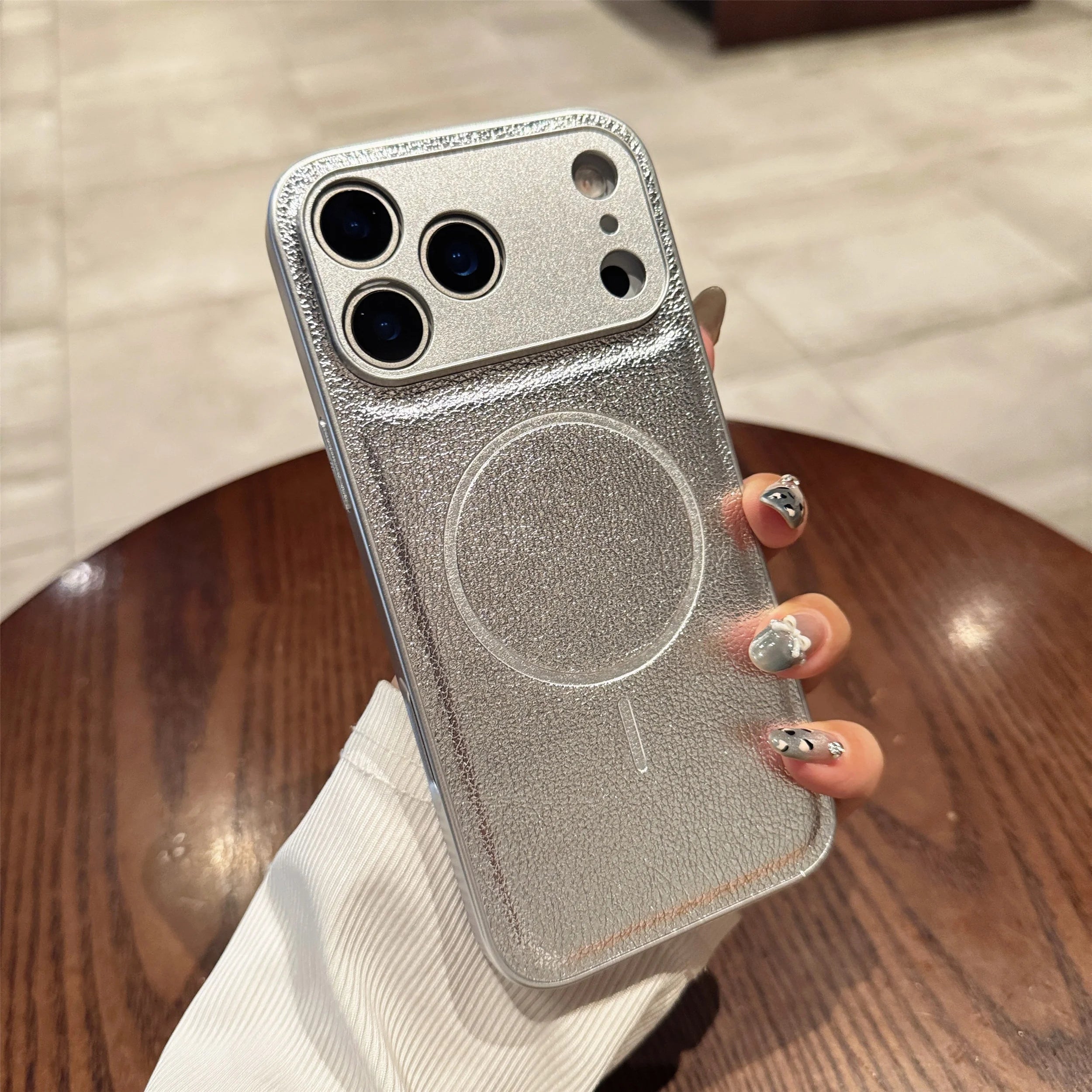 Magnetische Ledermuster Hülle für iPhone 17 Pro Max