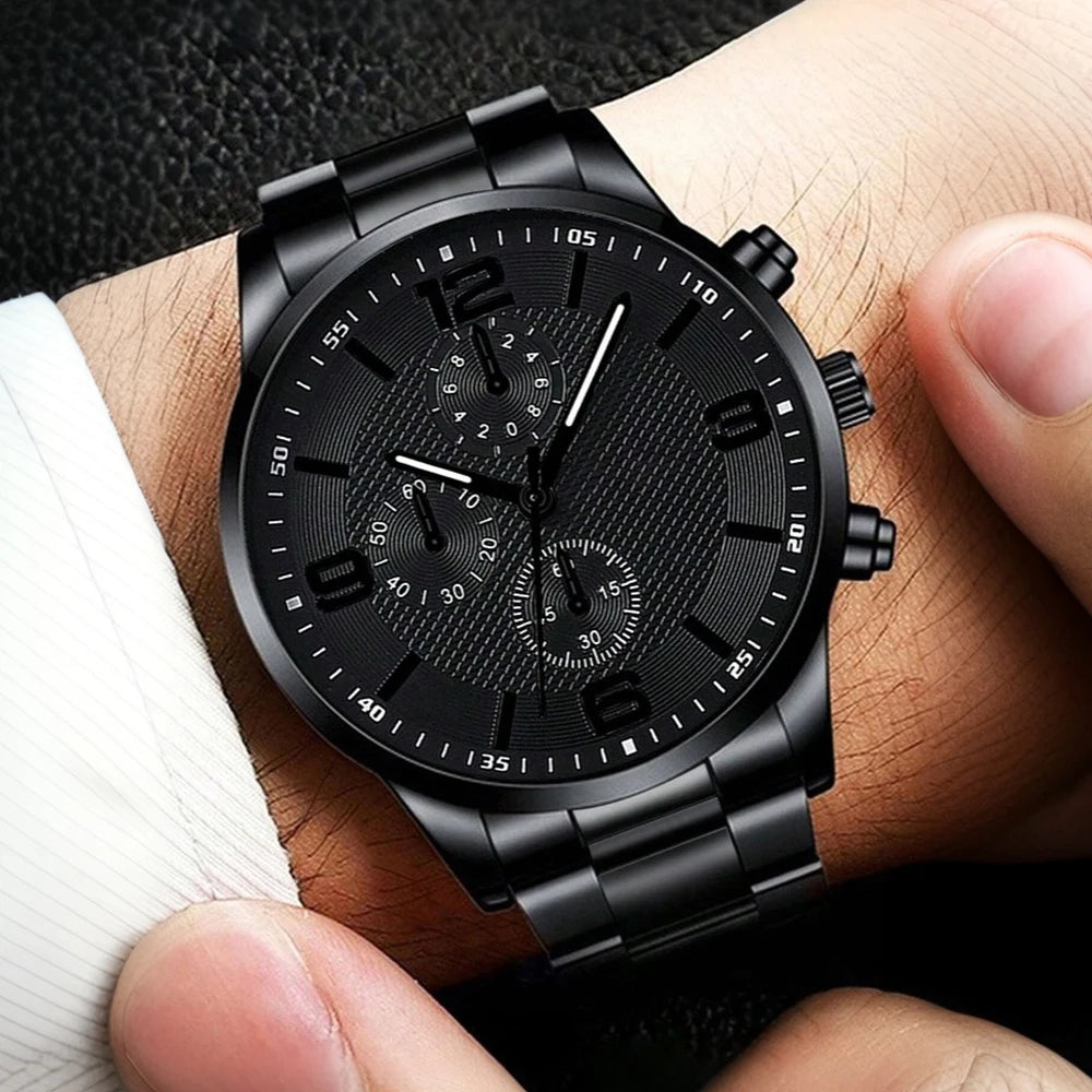 4 teiliges Herren Geschenkbox-Uhrenset – Quarzuhr, Armband, Halskette & Ring, Trendiges Business