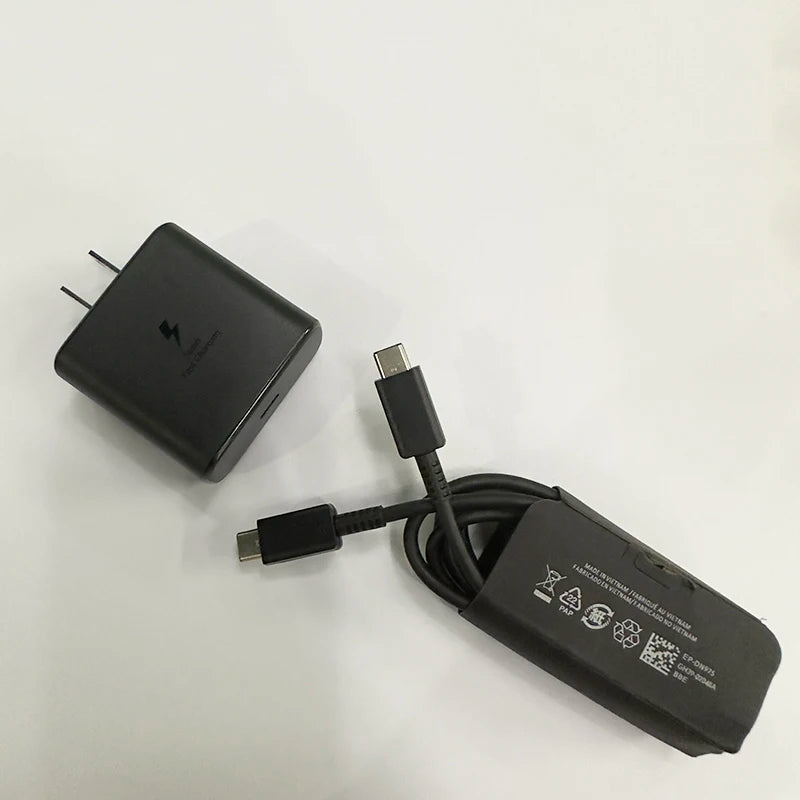 Samsung 45W USB-C Schnellladegerät EU/US