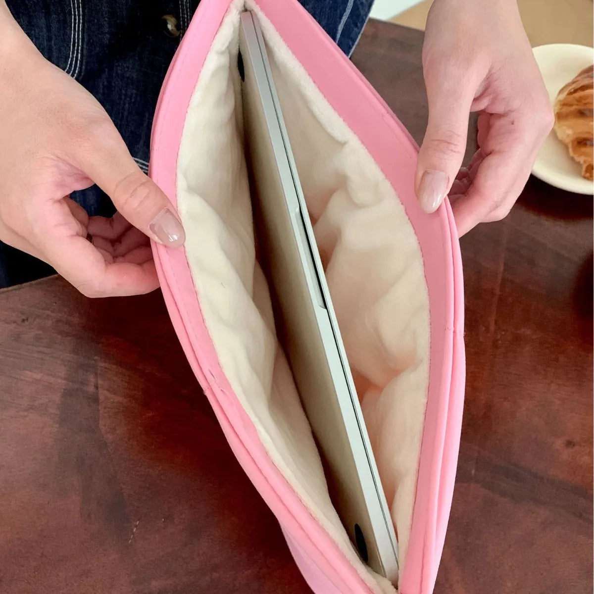 Gesteppte Puffy Laptoptasche 13-16 Zoll