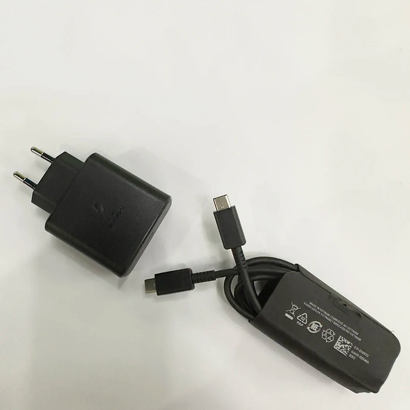 Samsung 45W USB-C Schnellladegerät EU/US