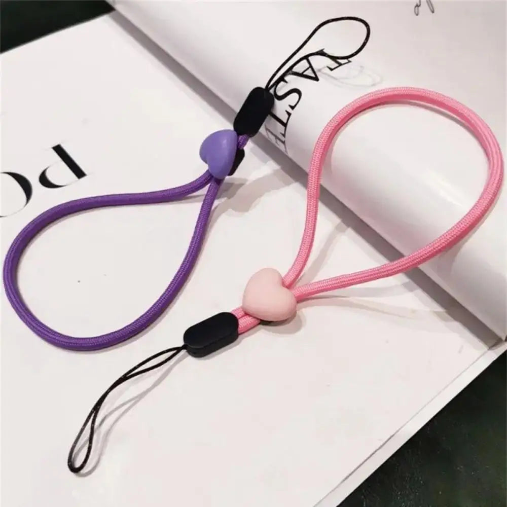 Verstellbarer Handy Lanyard mit Herz – Kurz & Bunt
